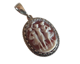Three Graces Cameo Pendant: Agate & Sterling Silver, Italian Jewelry