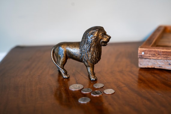 Vintage Cast Iron Lion Coin Piggy Bank Man Cave Rustic Nursery Kids Room