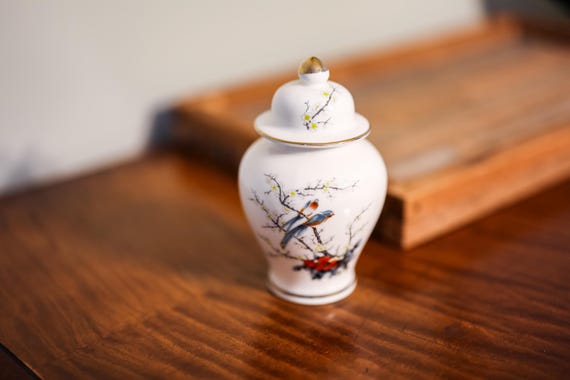 Vintage Japanese Ginger Jar White Cherry Blossom with Birds Jey Fine China Home Decor Collectible