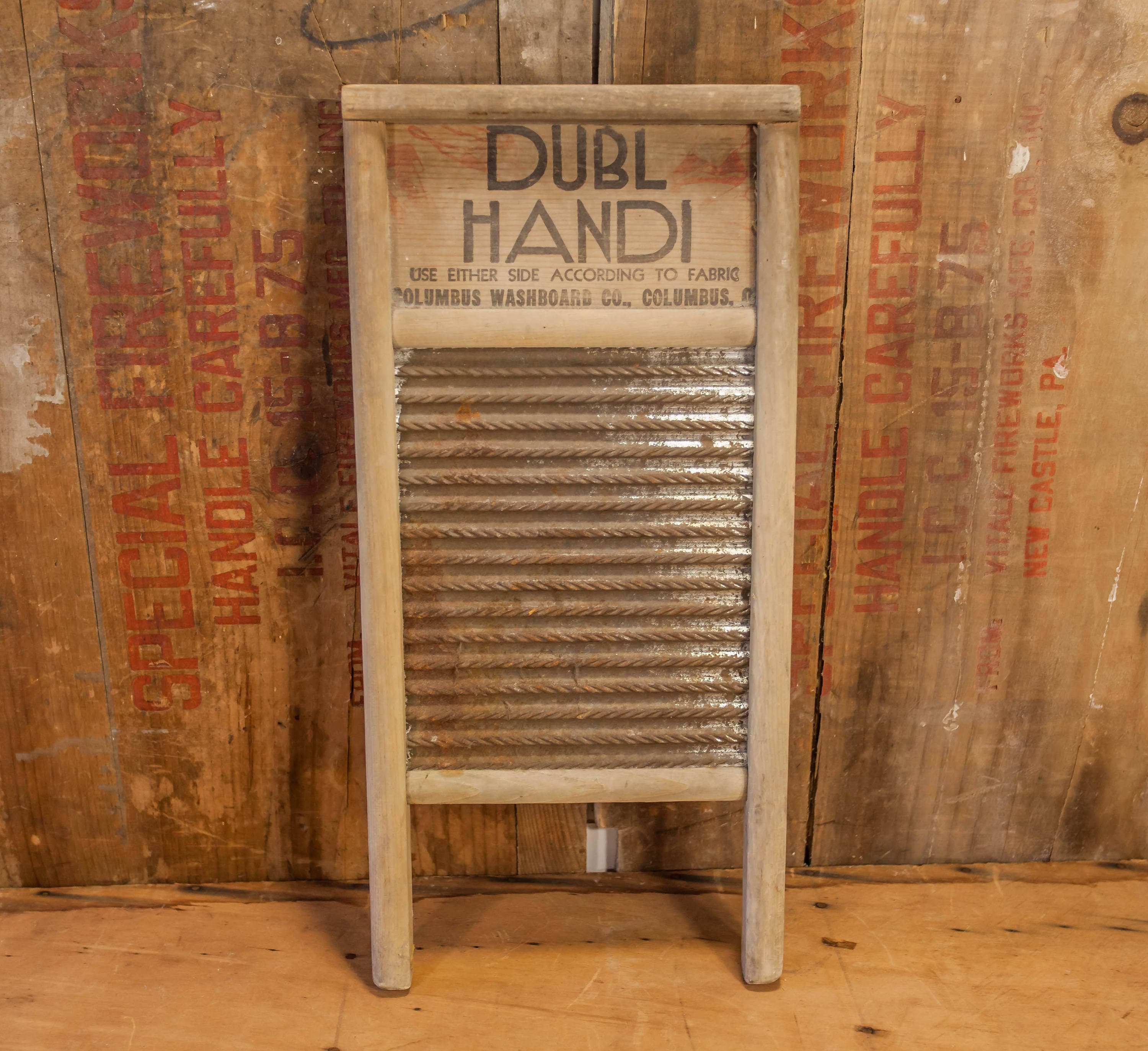 Vintage 1950s Dubl Handi Traveling Washboard, Wood Metal Red Graphic