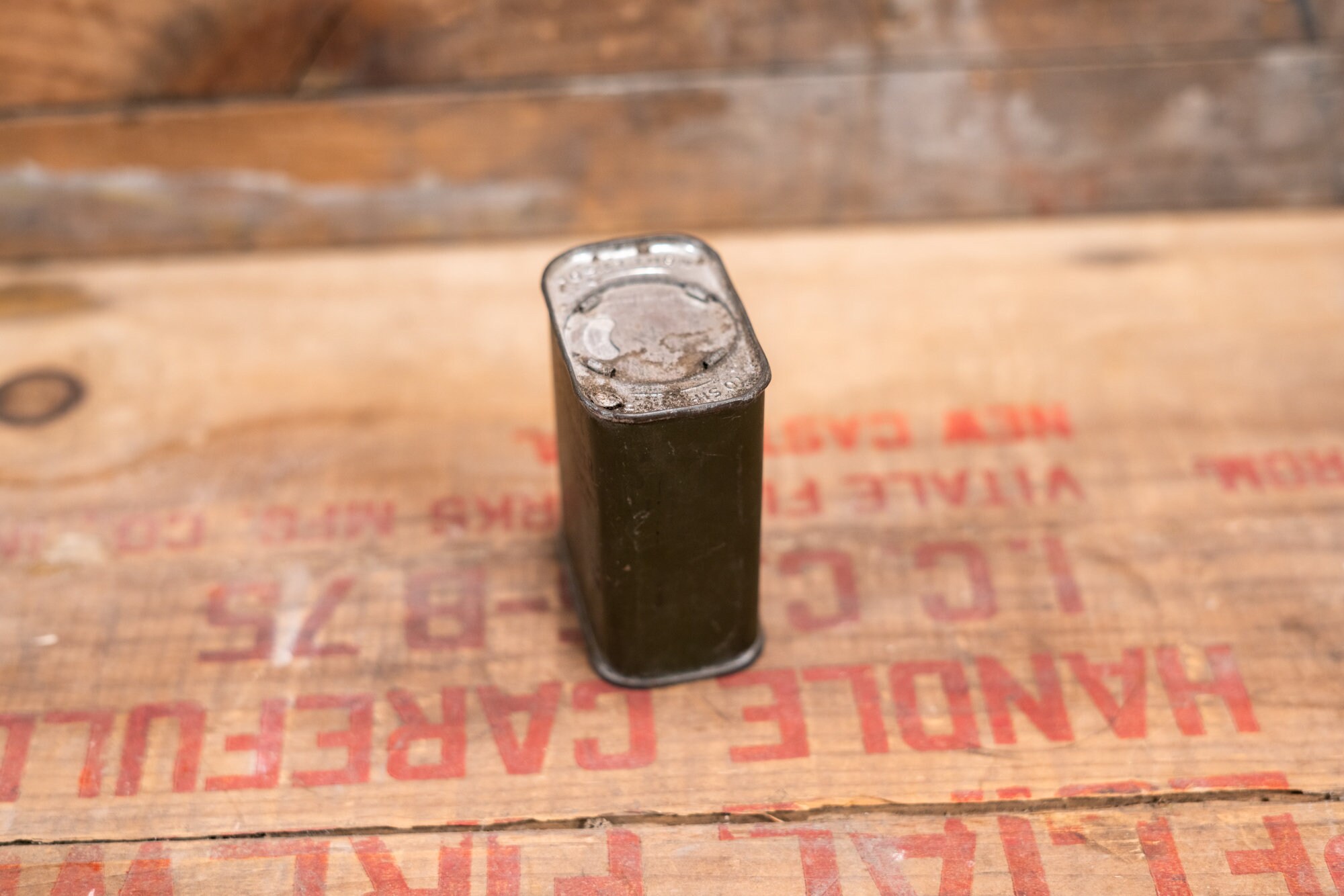 Vintage US Army Insecticide Louse Powder Tin Full WWII Military Man Cave