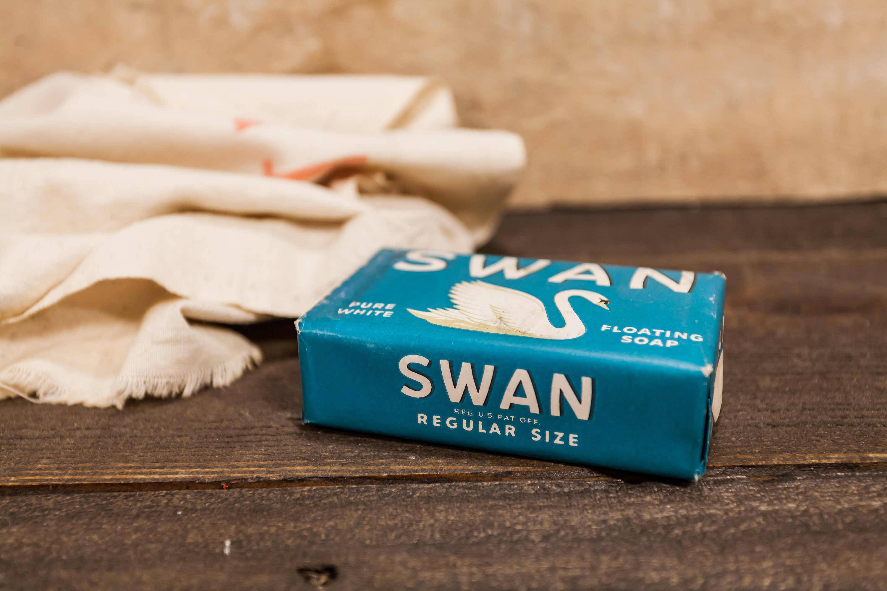 Vintage 1940s Swan Soap Bar Original Unopened Package Advertising