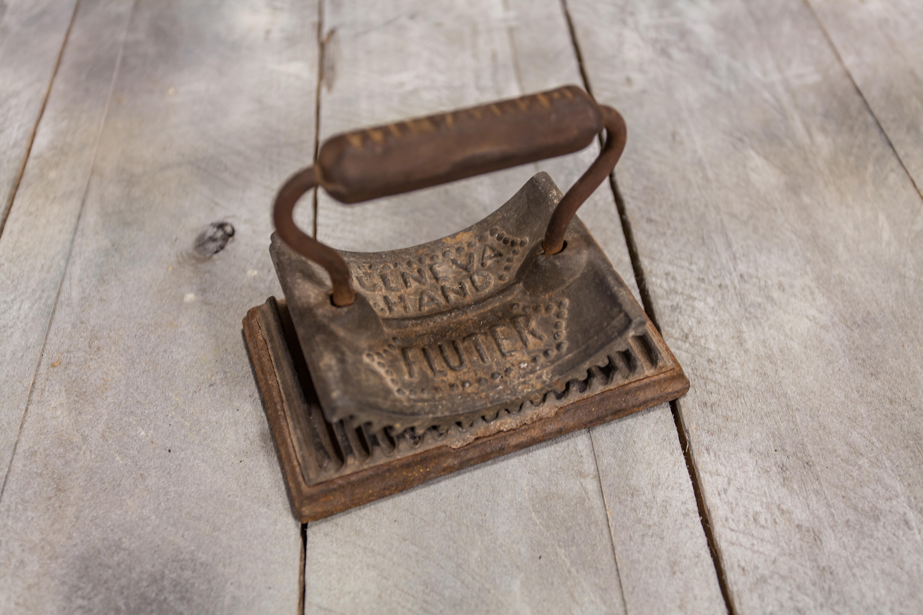 Antique 1866 Cast Iron Geneva Hand Fluter Primitive Sad Iron Clothing