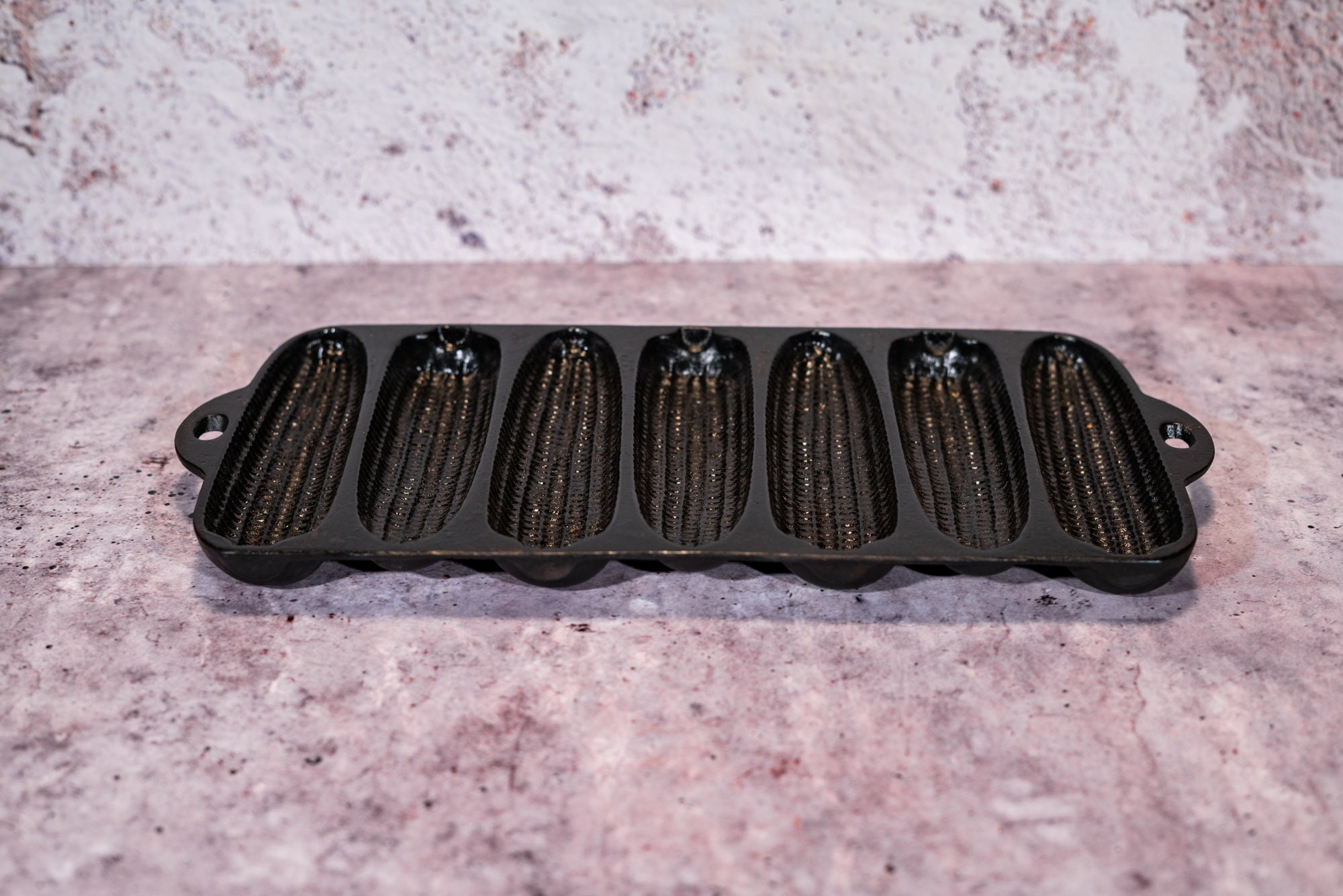 Vintage Cast Iron Cornbread Mold Corn Bread Pan Country Farmhouse