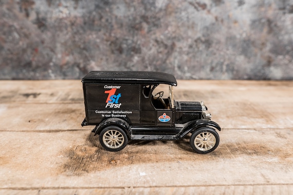 Vintage AMOCO 1923 Customer 1st 1/2 Ton Truck Bank Die-Cast Man Cave Kids Room