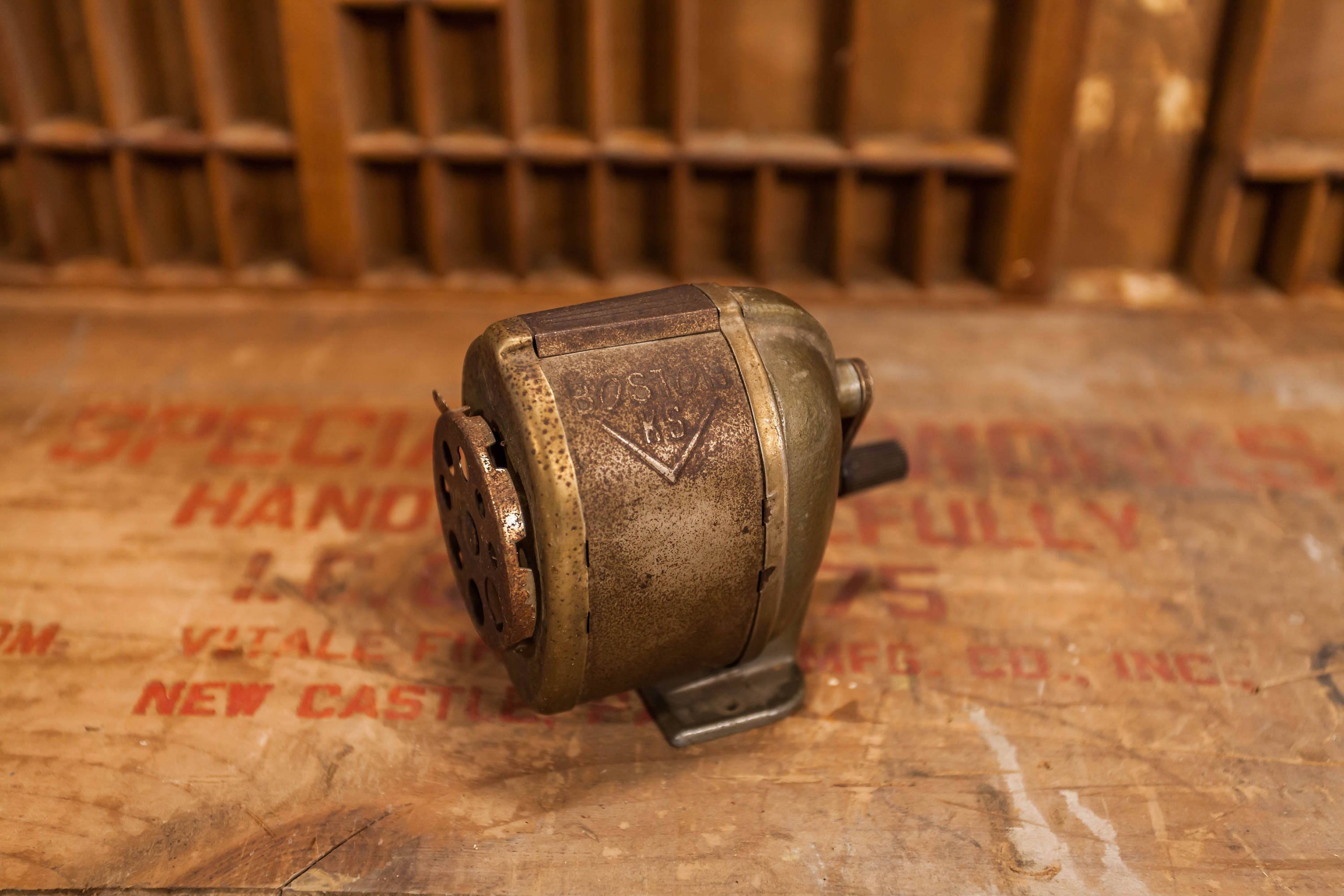 Vintage Boston KS Pencil Sharpener Table Top Desk Office Metal Rustic