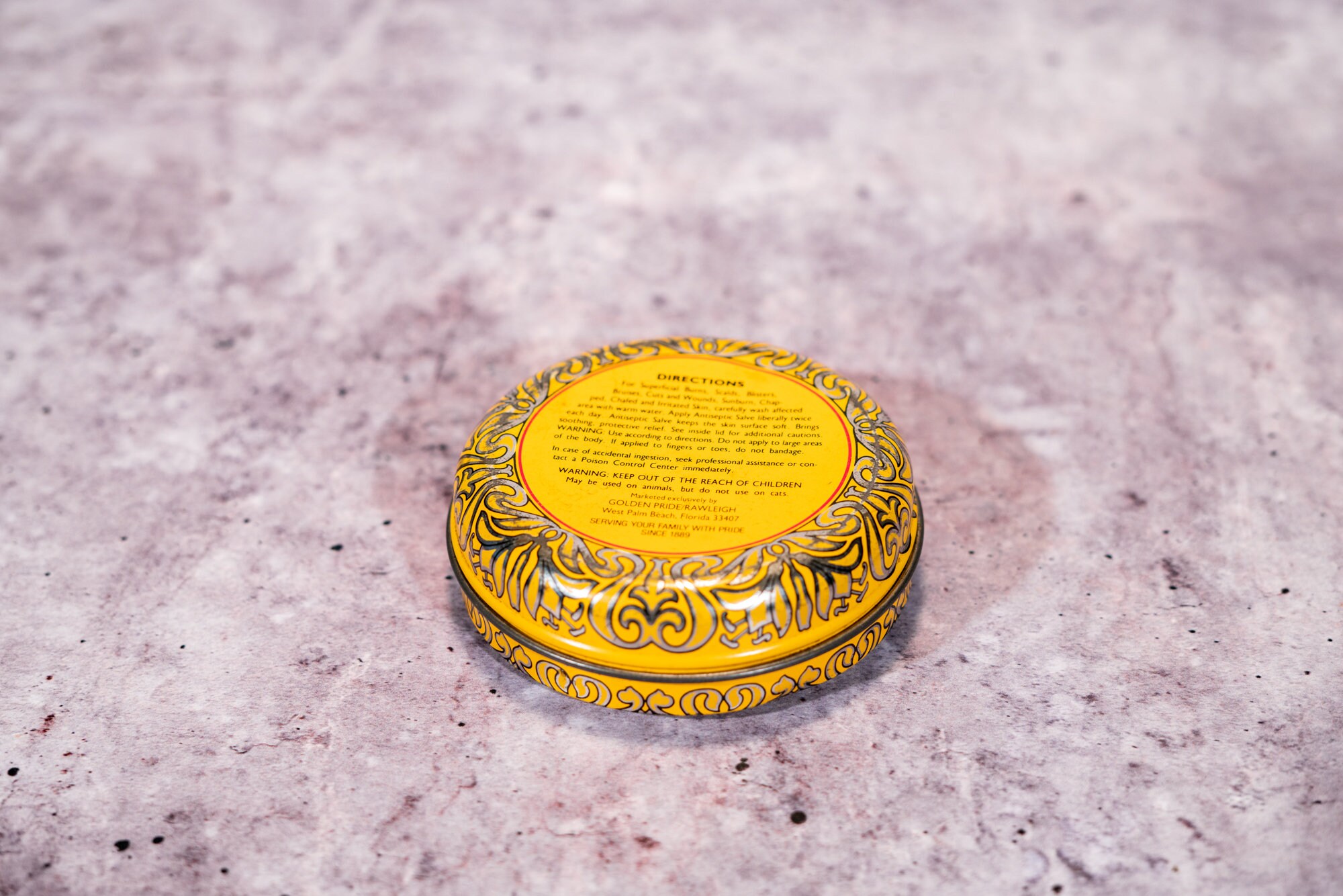 Vintage Rawleighs Antiseptic Healing Salve Tin W.T. Rawleigh Co. Rustic