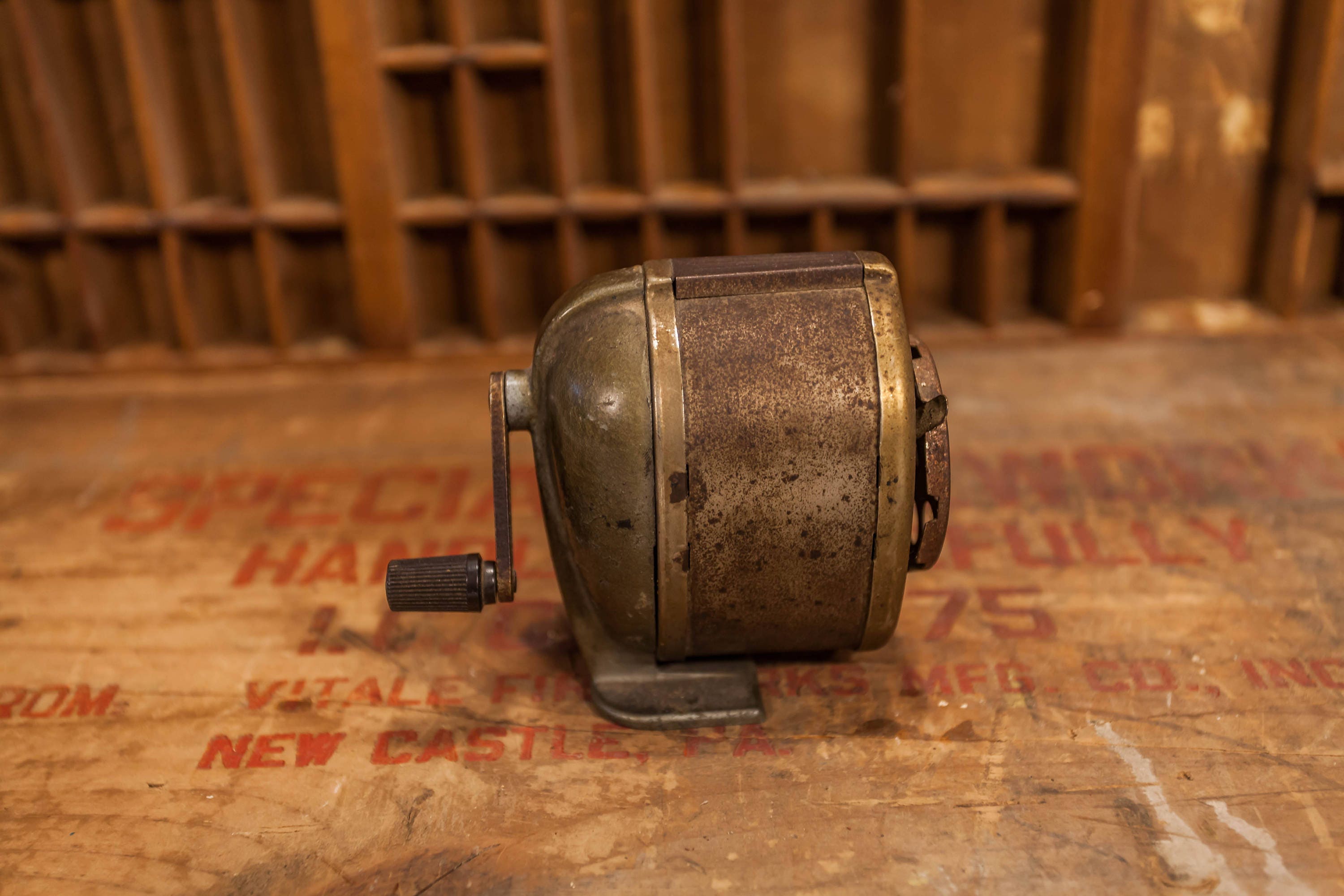 Vintage Boston KS Pencil Sharpener Table Top Desk Office Metal Rustic