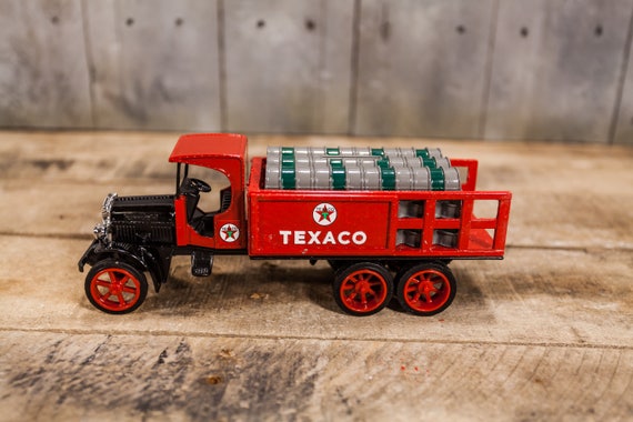 Vintage Texaco 1925 Kenworth Stake Truck Bank Die-Cast ERTL Bank Collector Series 9 Red Black Nursery Kids Room