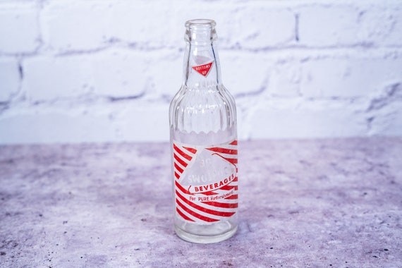 Vintage Bottoms Up 8oz Bottle ACL Glass Bottle Red White Quaker State Coca Cola Bottling Co