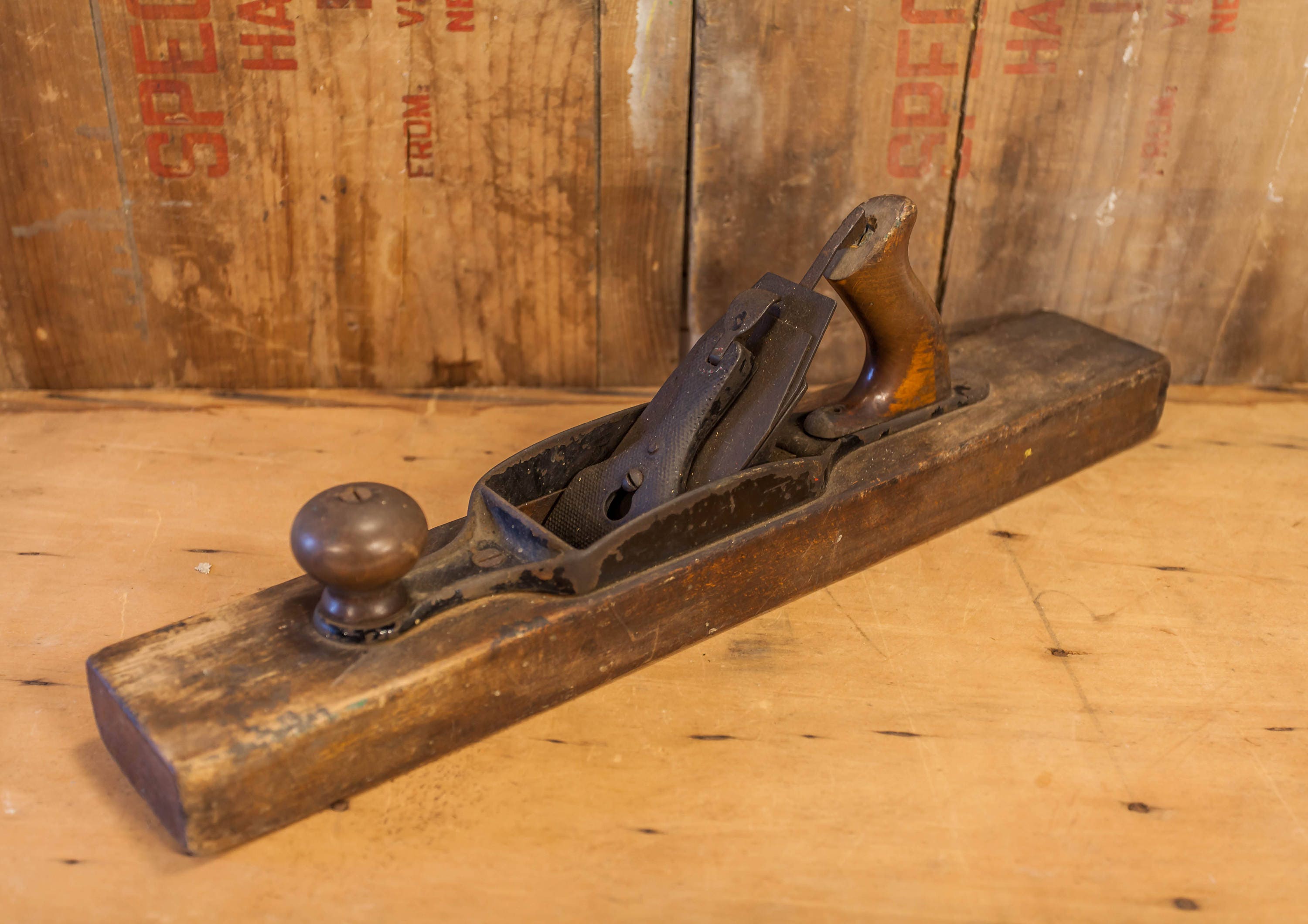 Vintage Large Wooden Woodworking Hand Plane Metal Wood Primitive Tool