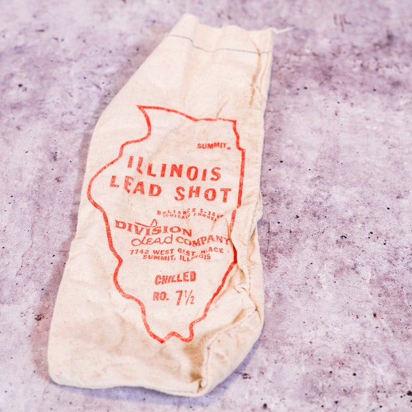 Vintage Illinois Chilled Lead Shot Canvas Bag Hunting Decor Man Cave Rustic Bag Red Hunting Camp Cabin