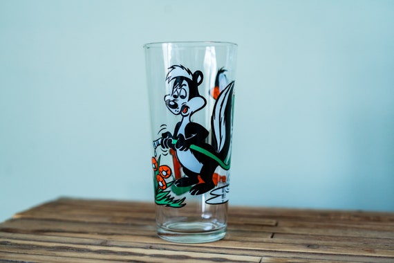 Vintage 1970s Daffy Duck Pepe Le Pew Collector Series Pepsi Glass Cup Glassware Warner Bros. Looney Tunes