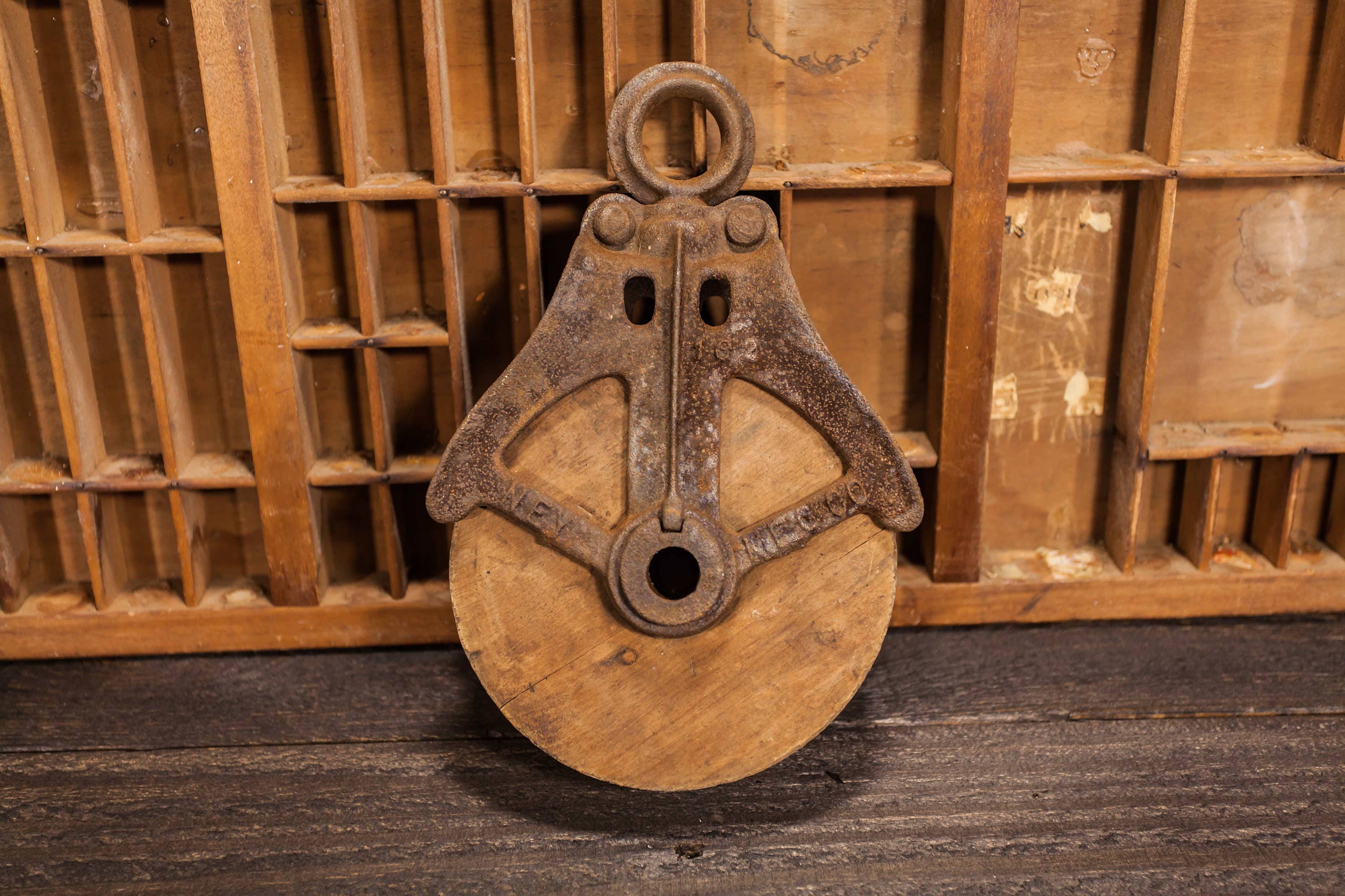 Vintage NEY MFG Co. Cast Iron Wood Barn Pulley #182 Rustic Primitive ...