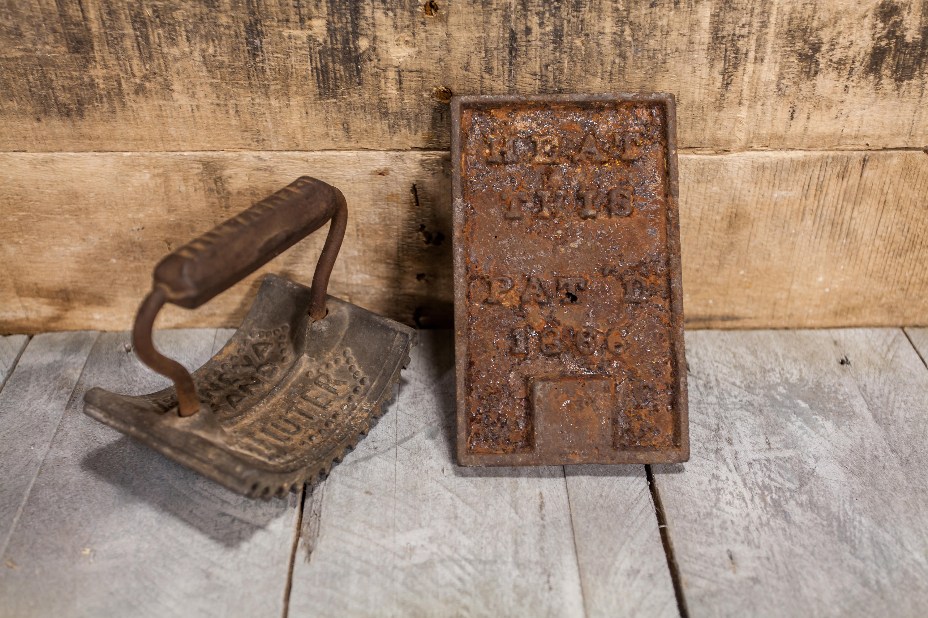 Antique 1866 Cast Iron Geneva Hand Fluter Primitive Sad Iron Clothing