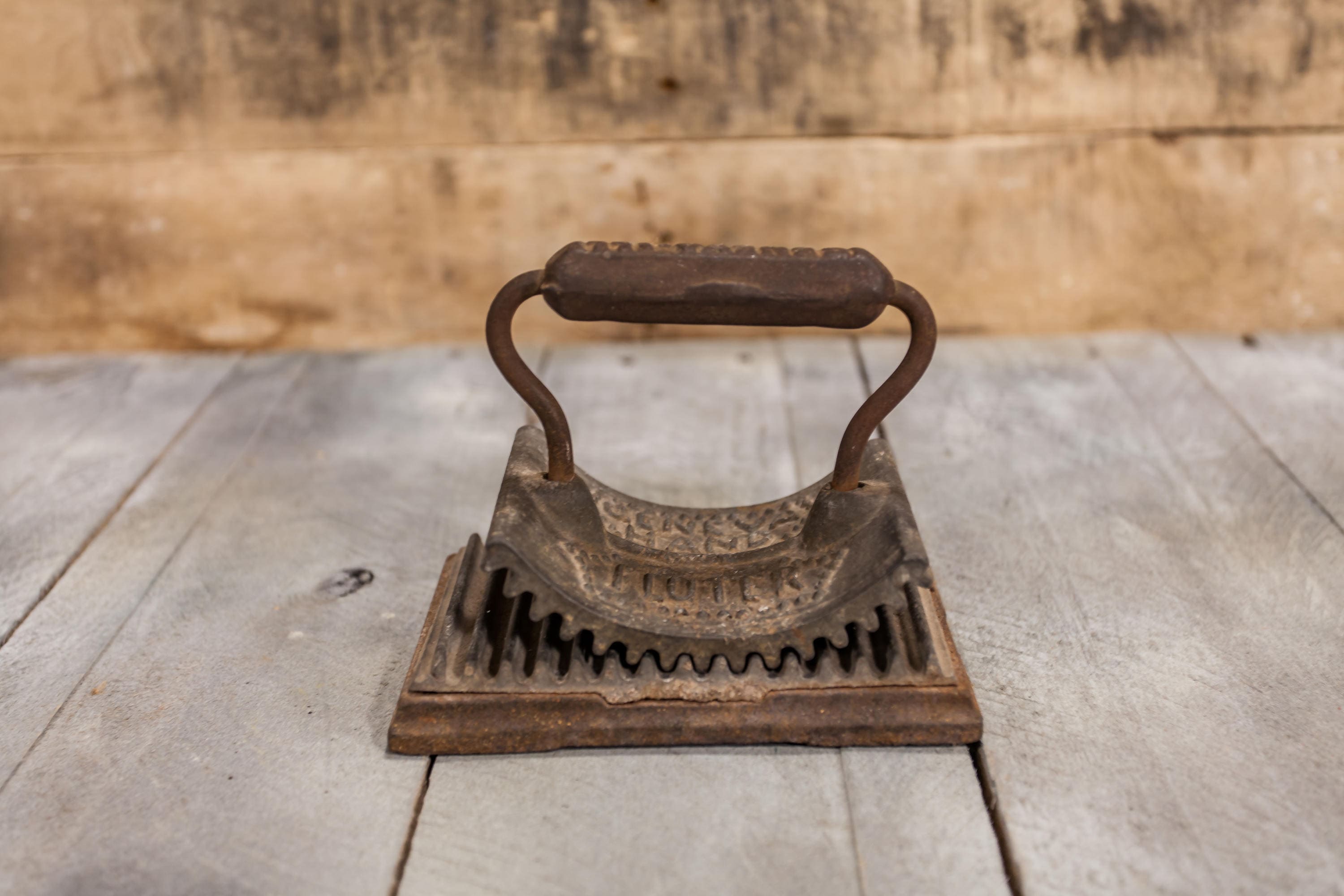 Antique 1866 Cast Iron Geneva Hand Fluter Primitive Sad Iron Clothing Seamstress Geneva Illinois