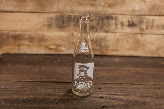 Vintage Nemo 7oz Bottle ACL Glass Bottle White Nemo Bottling Company Grove City PA