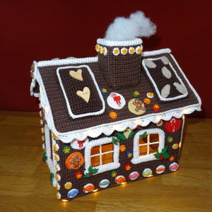 Gingerbread house crochet pattern image 3