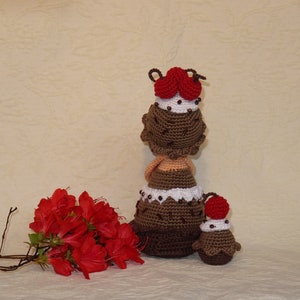 Crochet Pattern Muffin Black Forest Cherry image 2