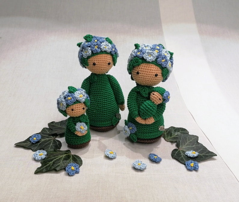 Flower children forget-me-not family crochet pattern image 1