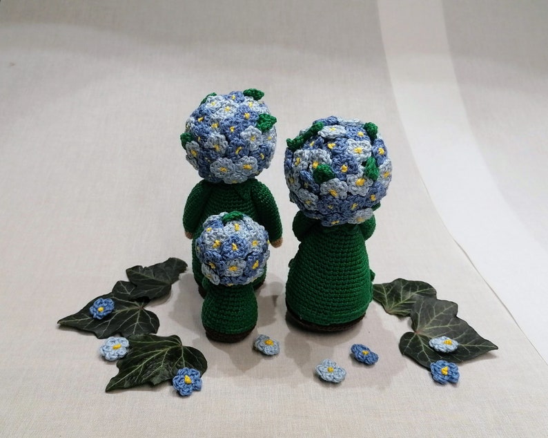 Flower children forget-me-not family crochet pattern image 4