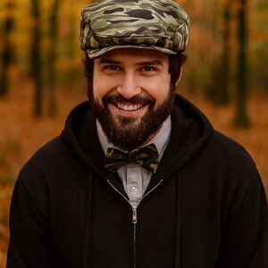 Camo Flat Cap, Camo Wedding Hat, Camo Newsboy Hat, Camouflage Mans Hat, Gray Brown Camo Ring Bearer Hat, Boy Camo Ivy Hat, Camo Jeff Hat