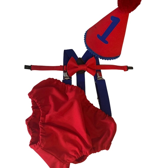 red cake smash outfit boy, Videogame cake smash, red bow tie, smash cake outfit boy, red diaper cover, red blue baby bow tie, red suspenders