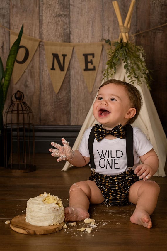 Boys Cake Smash Outfit - Wild One - Diaper Cover, Bow Tie & Birthday bow tie - Boys Birthday Outfit First 1st Birthday - Gold Black Arrows