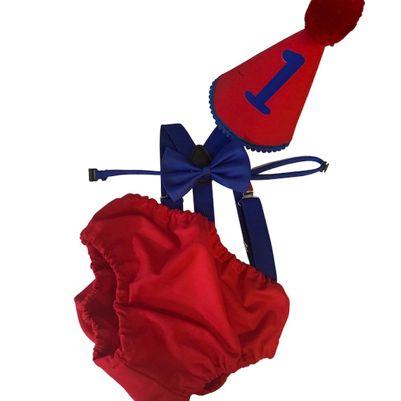 red cake smash outfit boy, Videogame cake smash, red bow tie, smash cake outfit boy, red diaper cover, red blue baby bow tie, red suspenders