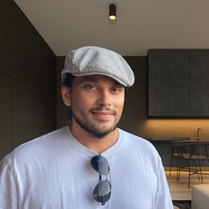 Gorra plana de verano de lino gris claro, gorra de Peaky Blinders, gorra de cuero Baker Boy, gorra plana irlandesa, gorra de verano para hombre, gorra de la Ivy League, regalo para el Día del Padre