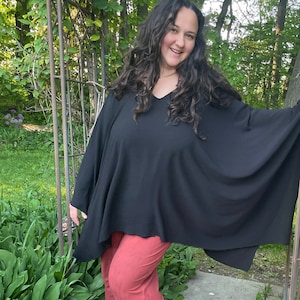Poncho transparente de verão para mulheres, preto + top envolvente de crepe, suéter poncho leve e versátil para vestido de verão, presente boho chique para namorada