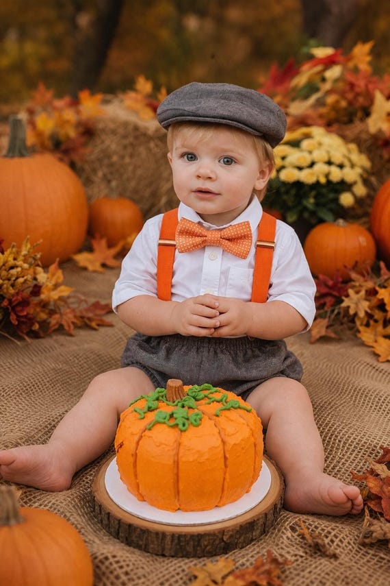 Light denim sitter set - baby boy photo prop - baby clothes - vintage style - flat cap - cake smash outfit