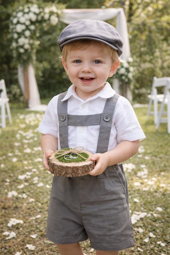 Boy shorts with suspenders Ring bearer outfit Baby boy linen suit First birthay clothes Baptism overalls Diaper cover set Rompers light Gray