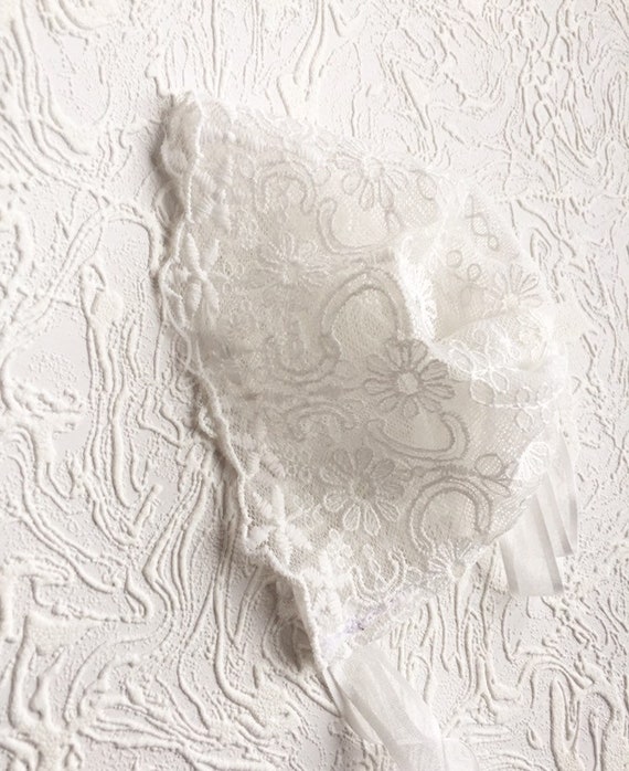 Baptism Girls hat ,ivory lace hat, Christening bonnet,lace bonnet,Baptism bonnet,white lace bonnet,lace hat, off white bonnet,girl lace hat