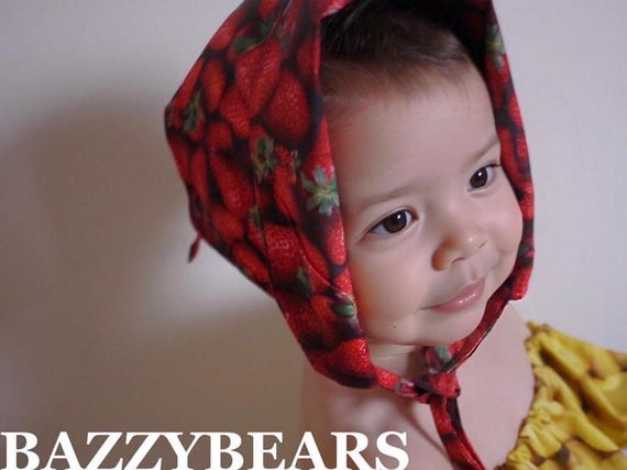 strawberry baby bonnet // baby sun bonnet // reversible bonnet // linen bonnet // baby sun hat // spring bonnet
