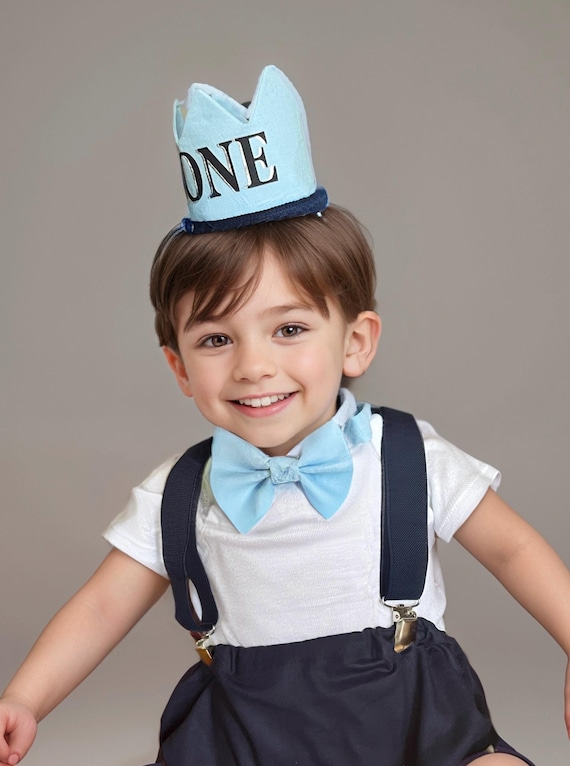Navy Smash Cake Outfit Boy First Birthday super soft navy cotton Diaper Cover, beige Suspenders and blue bow tie 1st Birthday Photoshoot