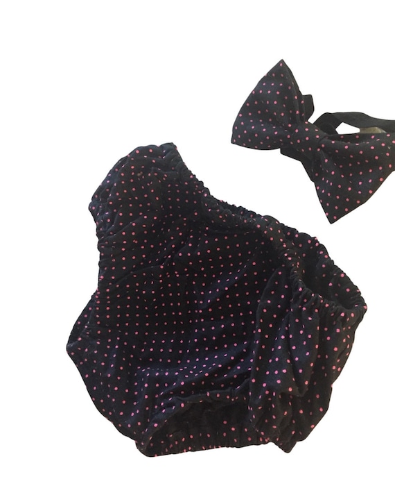 Baby girl outfit, black and pink baby bloomer set, newborn outfit, infant girl clothes, diaper cover, custom bloomers, black bow, Halloween