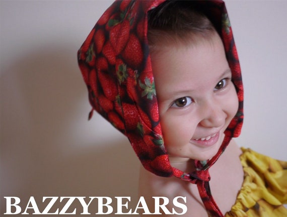 strawberry baby bonnet // baby sun bonnet // reversible bonnet // linen bonnet // baby sun hat // spring bonnet