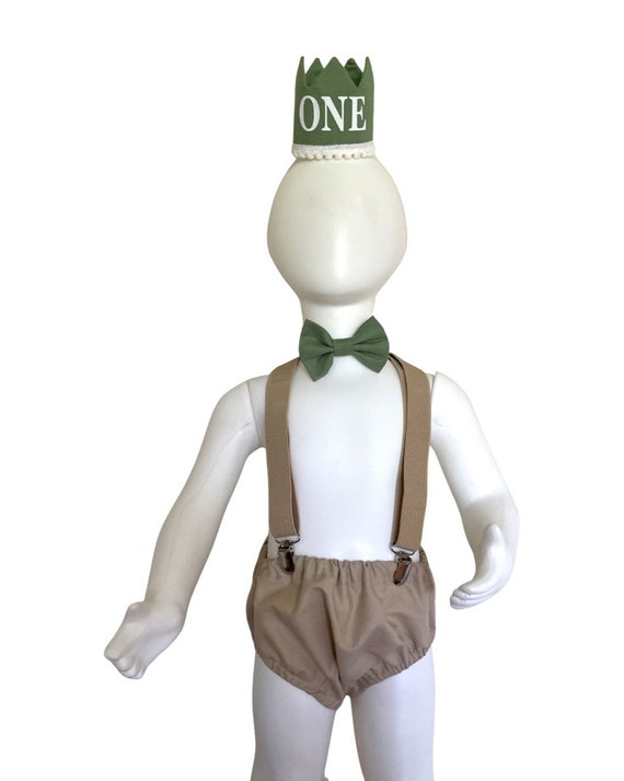 Jungle Birthday Boy Cake Smash Outfit, Wild One Birthday Outfit, Safari, Zoo, Diaper Cover, Bow Tie, Suspenders, Birthday Outfit