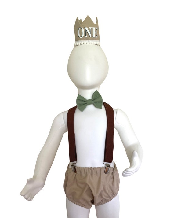 Jungle Birthday Boy Cake Smash Outfit, Wild One Birthday Outfit, Safari, Zoo, Diaper Cover, Bow Tie, Suspenders, Birthday Outfit