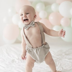 Jungle beige Safari Baby Boy Cake Smash Outfit Bloomer Diaper Cover, Suspenders and Bow Tie Set with party hat