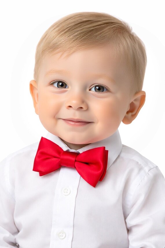 Christmas baby bow tie, Christmas bow tie, red bow tie, red satin bow tie, baby bow tie, red baby bow tie, red toddler bow tie, holiday bow