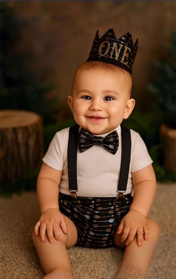 Boys Cake Smash Outfit - Wild One - Diaper Cover, Bow Tie & Birthday bow tie - Boys Birthday Outfit First 1st Birthday - Gold Black Arrows