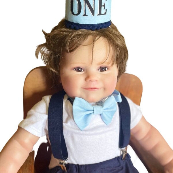 Cake Smash Outfit Blue — Boys First Birthday Outfit Gray Blue — Baby Blue Bow Tie & Baby Blue Diaper Cover with Blue Suspenders