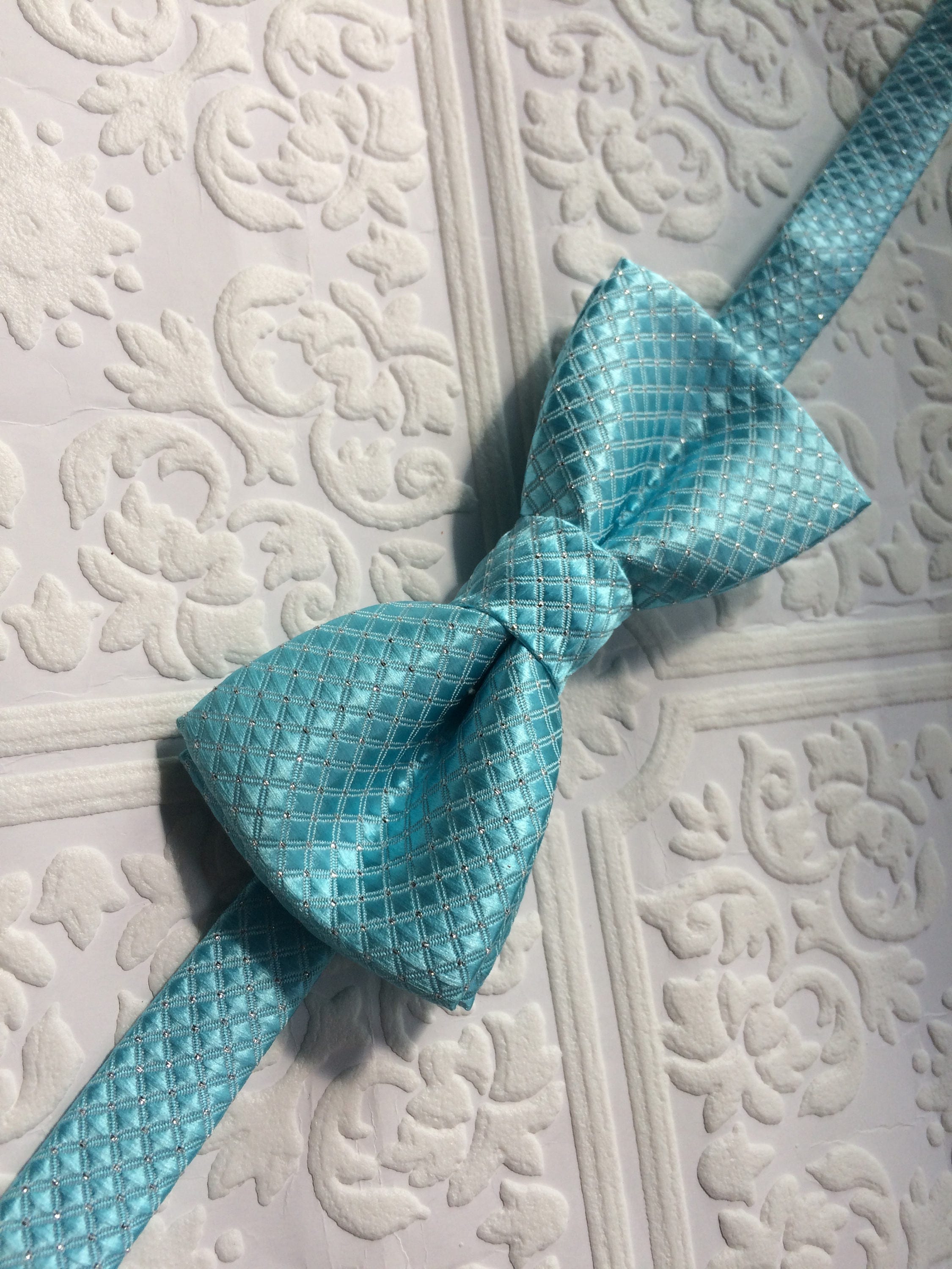 Baby bow tie, blue baby bow tie, turquoise baby bow tie, turquoise bow