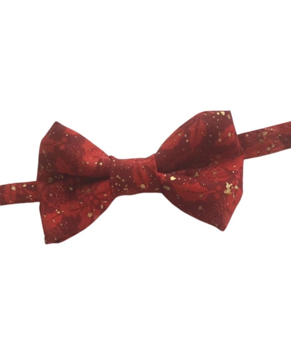Christmas Holly Pre-Tied Bow Tie, Xmas Bow Tie, Holly Bow Tie, Christmas Bowtie