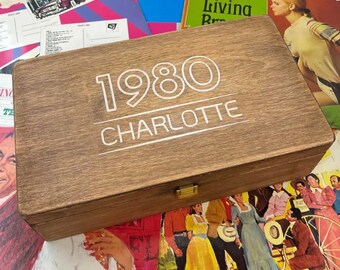 Wooden Memory Box with Name and Year – Custom Anniversary, Birthday & Wedding Gift – Personalised Rustic Keepsake Box – Handmade in the UK