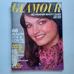 1975 GLAMOUR vintage magazine