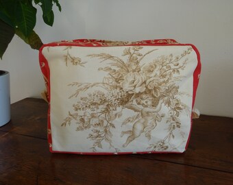 Toiletry bag, toile de Jouy, "angels", middle strip, lined with coated fabric, romantic, vintage;