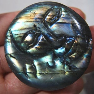 51g Sun Moon Labradorite Carved Stone Figure Y5590